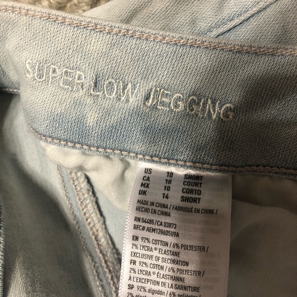 AEO super distressed jegging - Picture 2 of 3